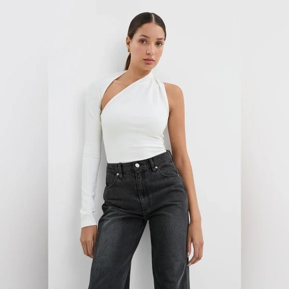 NWT Marcella Manhattan One Shoulder Top
European Ponte Asymmetric Long-Sleeve - Picture 2 of 5